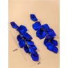 Boucles d'oreilles ornées de pétales en bleu indigo